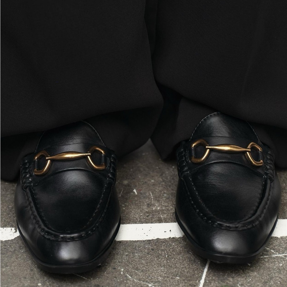 Zara Black Leather Loafers Size 8 Women’s